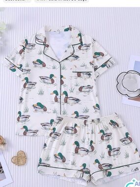 Women’s Cream Duck-Print Pajama Set with Green Piping